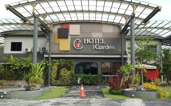i Garden Hotel