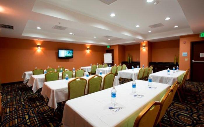 Holiday Inn Express Hotel And Suites Morrilton By IHG
