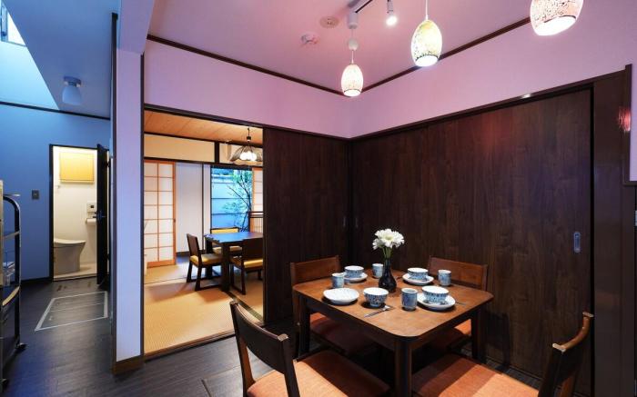 Guesthouse TENICHIKAKU