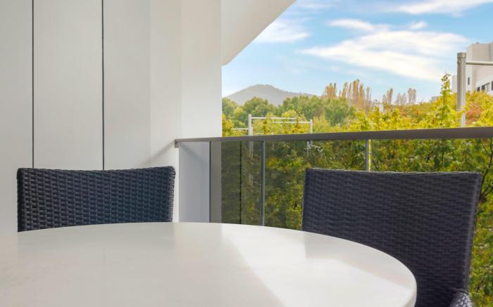Meriton Suites Allara Street Canberra