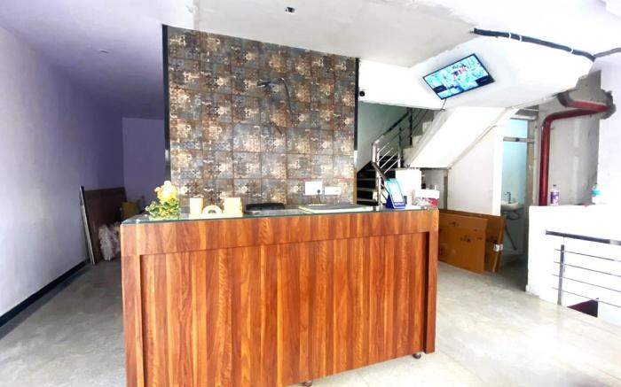 Hotel Avantika Palace 