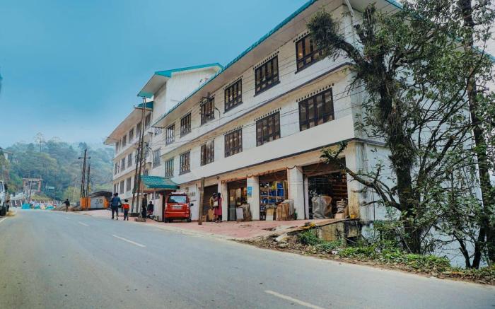 THE MANSAROVAR HOTEL BY CHARIOT HOTELS & RESORTS  