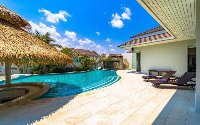 Luxury 7 Bedroom Pool Villa (WL67)
