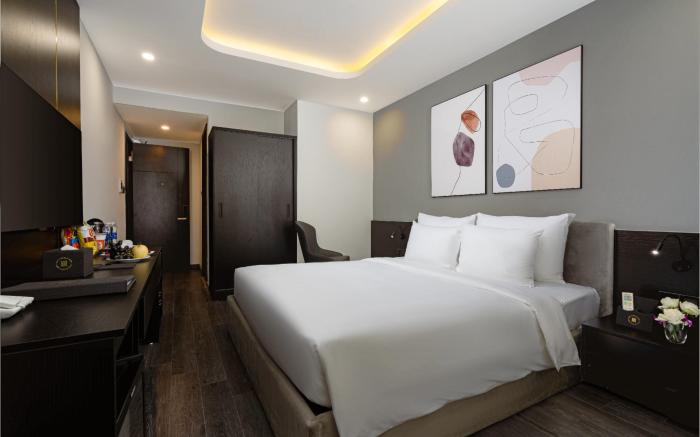 MERCY EMERALD HOTEL		