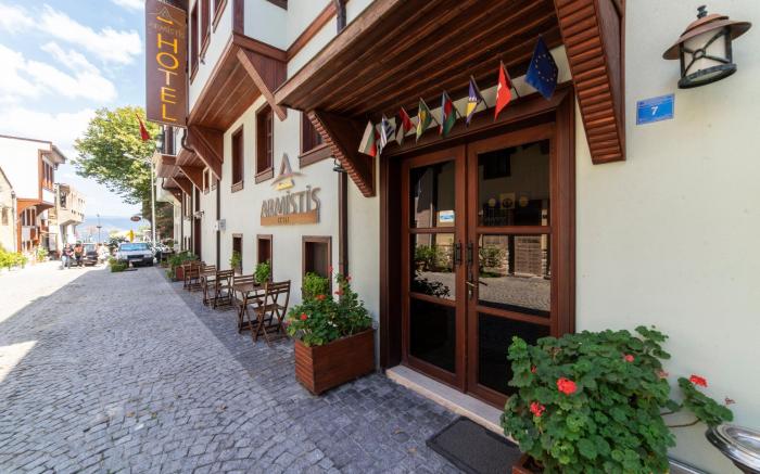 ARMİSTİS HOTEL