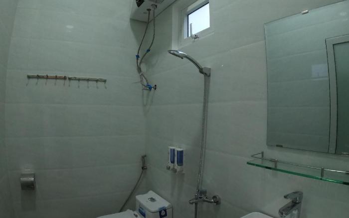 Queen room 1