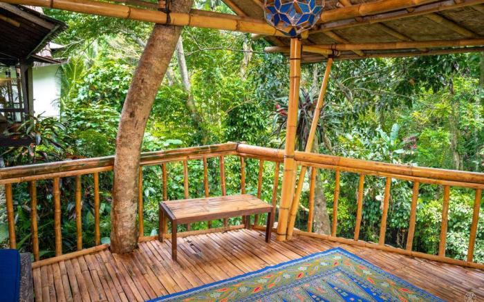 Rustic Off-The-Grid Home in Ubud Jungle