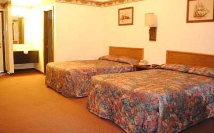 Captain's Lodge Motel