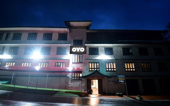 Super Townhouse Mansarovar Hotel