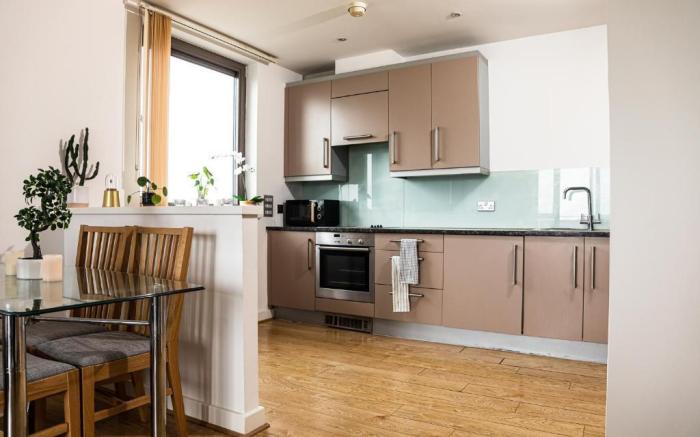 Two bedroom- Shadwell station -Whitechapel station
