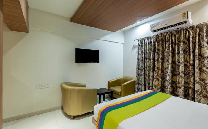 Itsy Hotels Hiland Suites