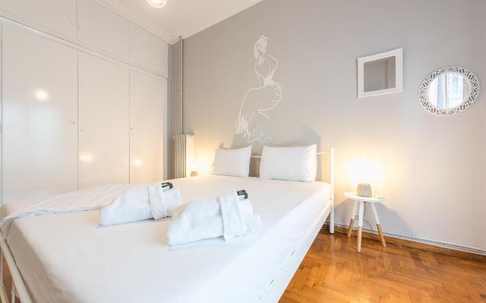 Athens Boutique Apartment by Cloudkeys