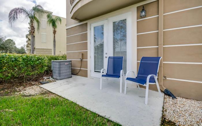Spacious Vista Cay Townhome *Newly Furnished!*