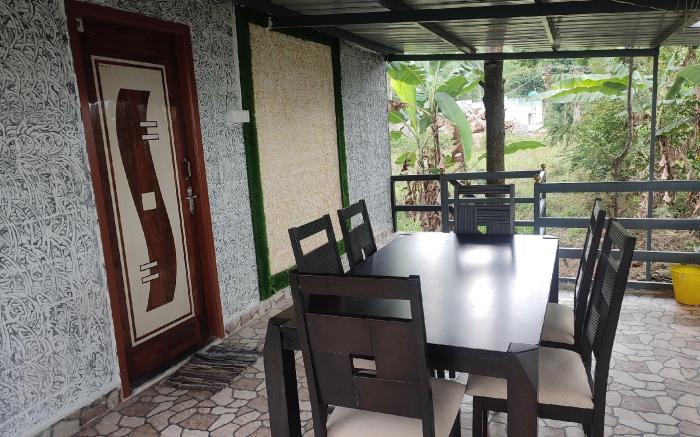 Cholai Resorts & Hotels