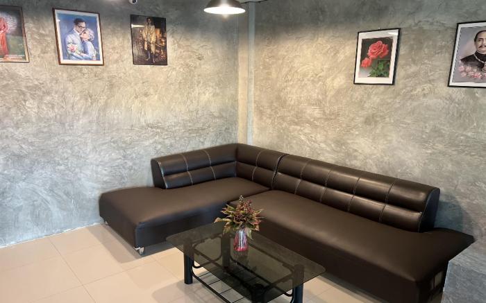 V Tharm Hotel