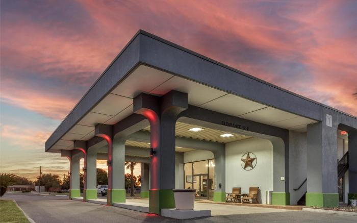 SureStay by Best Western Victoria
