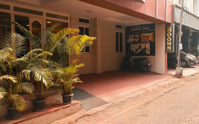 Hotel Central gate 