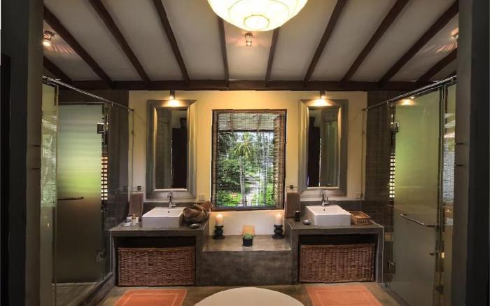 Saffron & Blue Villa