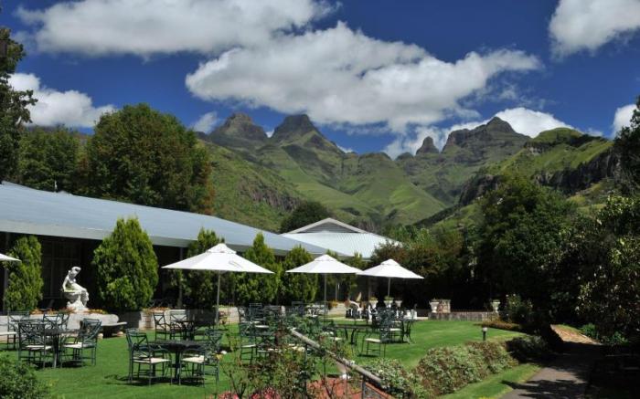 Cathedral Peak Hotel