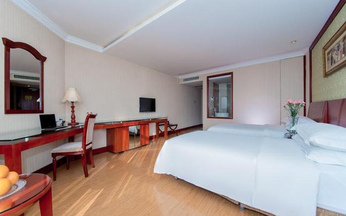 Vienna Hotel Xiangyang Zhongyuan Road