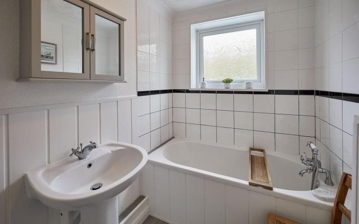 Host & Stay | Beachcomber Cottage