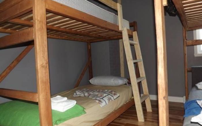 Auberge Jeunesse a Loulou
