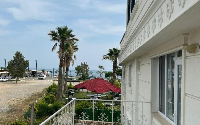 White Country Boutique Hotel
