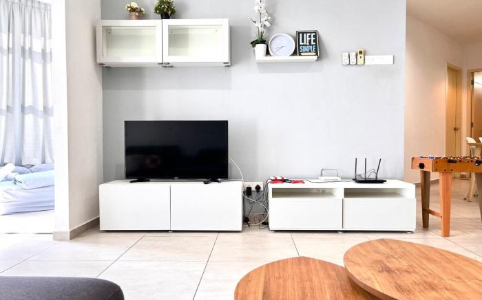 Melaka-City Center Retreat: Stunning Seaview-3 BR