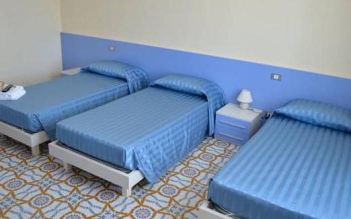 Hotel Happy