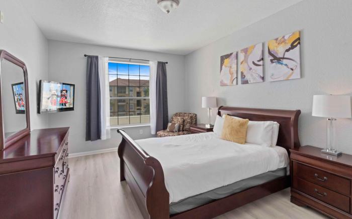 4804 Cayview Avenue #305