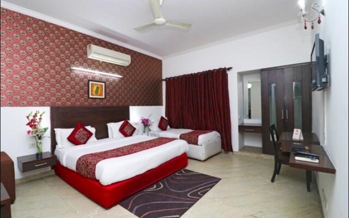 Hotel Jashn Inn near Apollo Hospital, Delhi