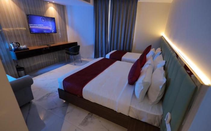 Hotel Taj Crown Plaza Near Taj Mahal Agra