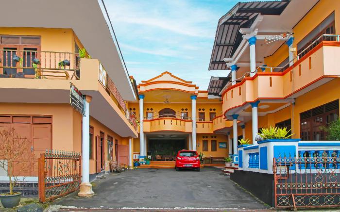 OYO 92631 Hotel Dan Aula Wahyu Sari B