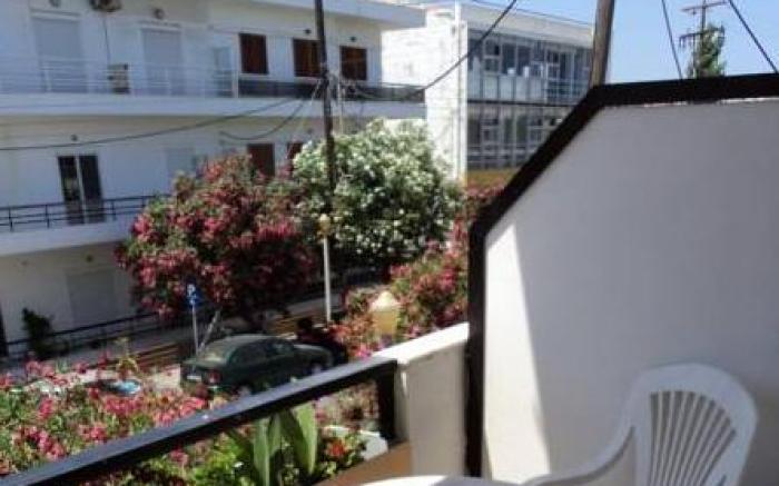 Zefyros Hotel