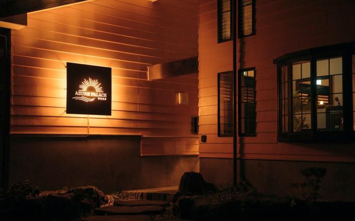 Adult Playground! Sauna, Poker, BBQ