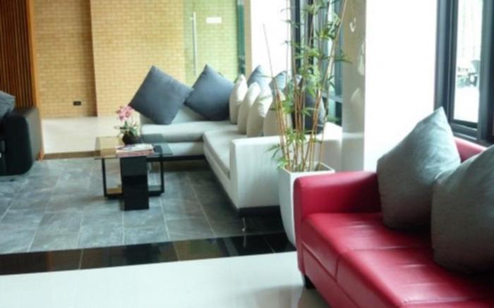 IZEN Budget Hotel & Residences