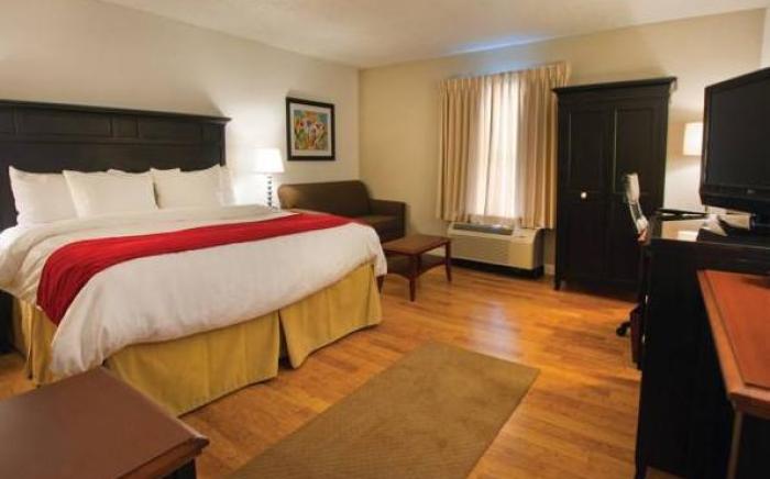 DoubleTree by Hilton Buffalo-Amherst