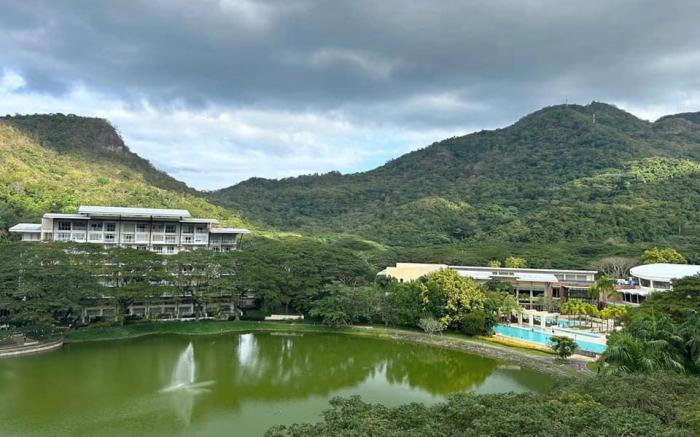 Pico De Loro Staycation Room Rental