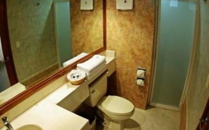 Aurea Hotel and Suites
