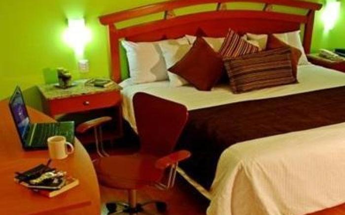 Aurea Hotel and Suites