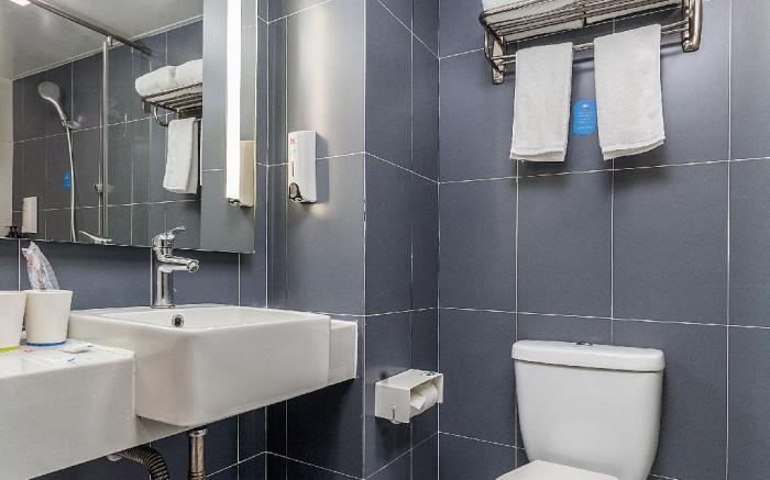 Hanting Hotel Guangzhou Fanyu Bridge Walking Street