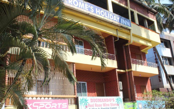 Hotel Jerome's Holiday Inn  