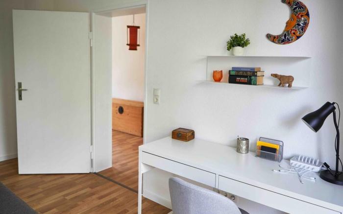 Work from Home 2BR, FREE parking,Netflix,Near BASF