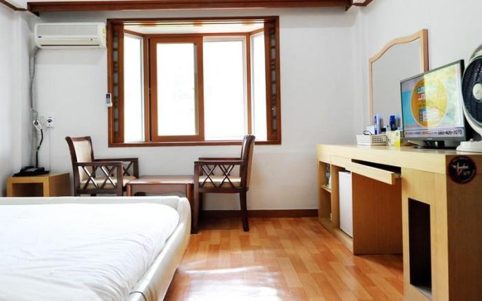 Goodstay Jirisan Little Prince Pension
