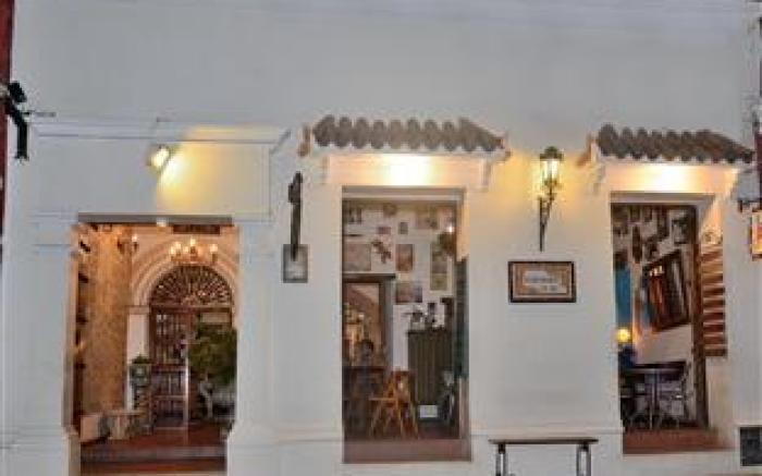 Los Patios Hostel