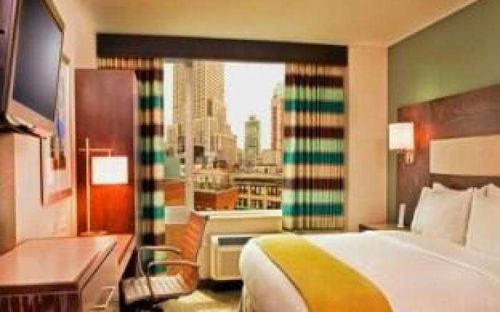 Holiday Inn Express - Times Square South By IHG
