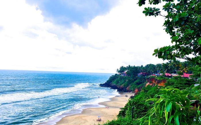 Black Beach Resort