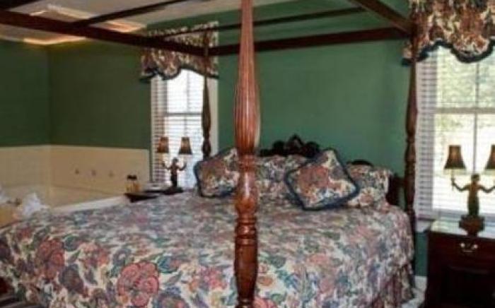 George Brooks House B&B