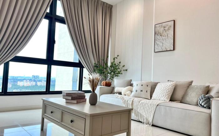 Paradigm Residence, Creamy by Guesthouse (8pax)