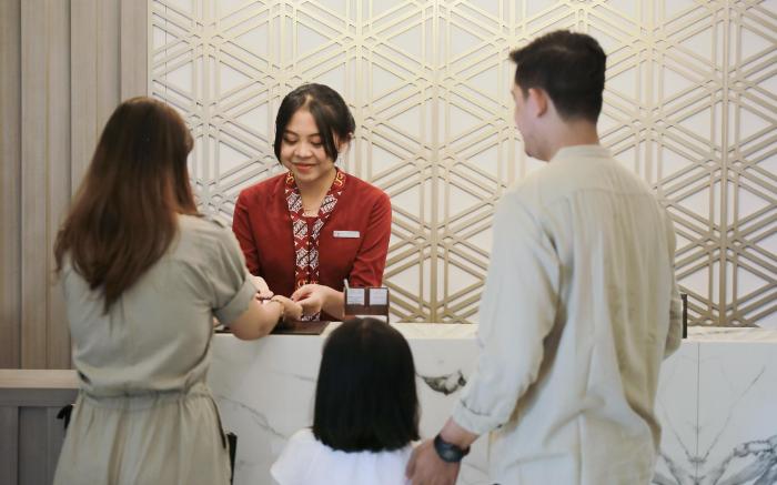 Gunawangsa Manyar Hotel
